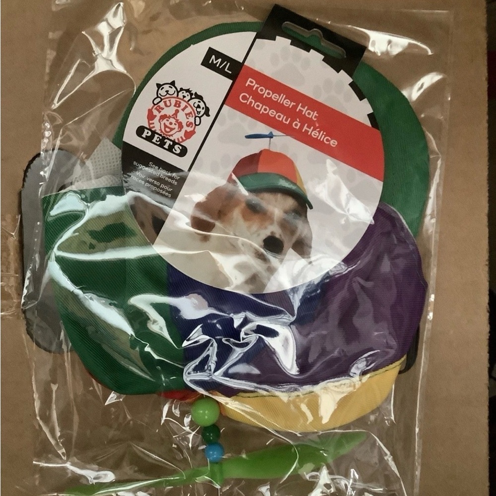 Propeller Hat Pet Accessory - Picture 2 of 3